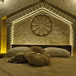 Bed & Breakfast Cavusin Cave House-cappadocia 4*