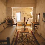 Bed & Breakfast Cavusin Cave House-cappadocia