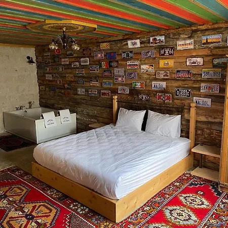 Bed & Breakfast Cavusin Cave House-cappadocia 2*