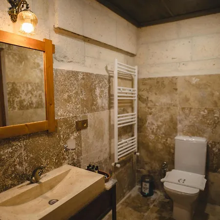 Bed & Breakfast Cavusin Cave House-cappadocia 2*