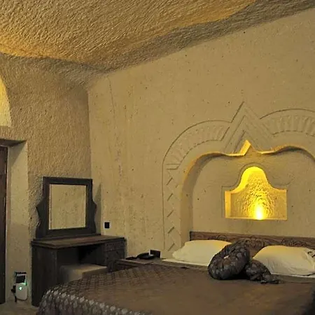 Cavusin Cave House-cappadocia Гореме