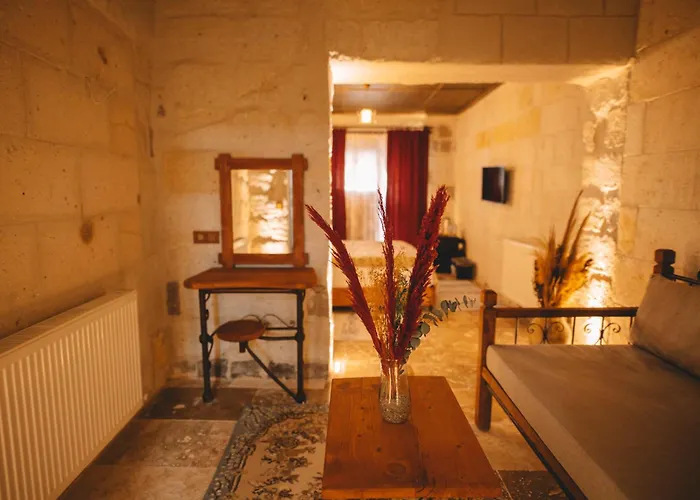 فندق مبيت وإفطار Cavusin Cave House-cappadocia غوريمِيه