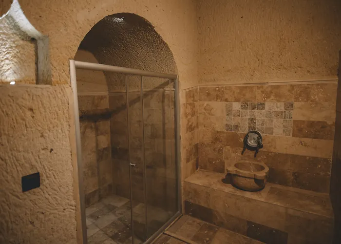 Cavusin Cave House-cappadocia Bed & Breakfast